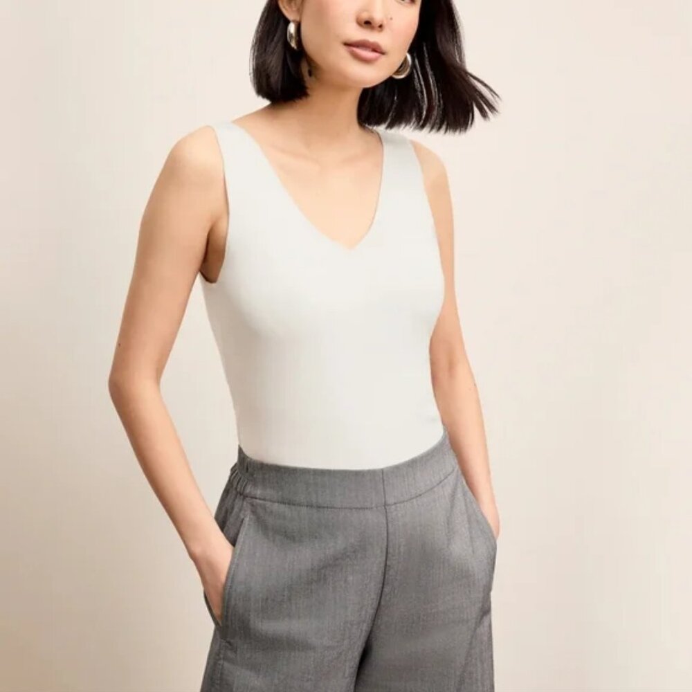 M.M Lafleur Peggy Knit Ivory White Sleeveless V- Neck Tank Top Small